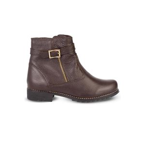 Bota cano curto em couro com fivela 7602