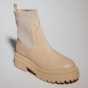 Bota Coturno Tratorada Cano Médio Offwhite